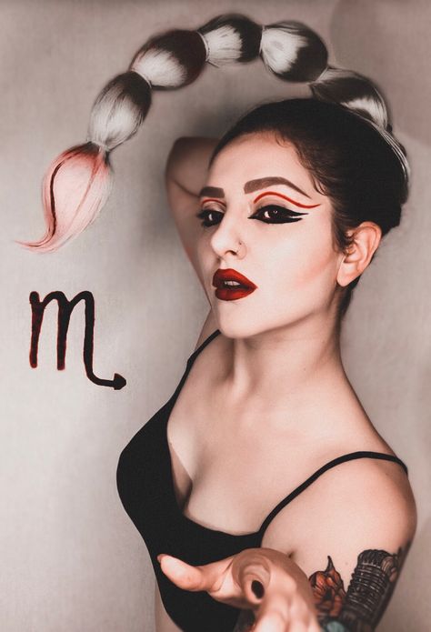 Scorpio Costume Zodiac, Scorpio Costume Halloween, Scorpio Makeup Zodiac, Scorpion Photoshoot, Scorpio Halloween Costume, Scorpio Hairstyles, Zodiac Photoshoot Ideas, Astrology Costume, Scorpio Costume