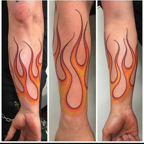 Hot Rod Flames, Flame Tattoos, Leo Tattoos, Fire Tattoo, Flame Art, Creepy Tattoos, Hand Tattoos For Guys, Old School Tattoo, Forearm Tattoo