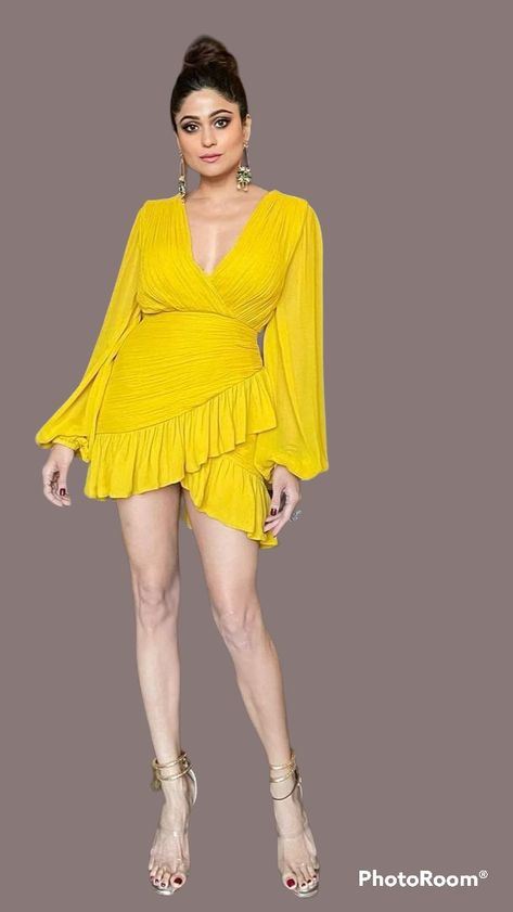 Shamita Shetty, Beautiful Smile Women, India Beauty, Beautiful Smile, Dresses With Sleeves, Long Sleeve Dress, India, Long Sleeve, Quick Saves