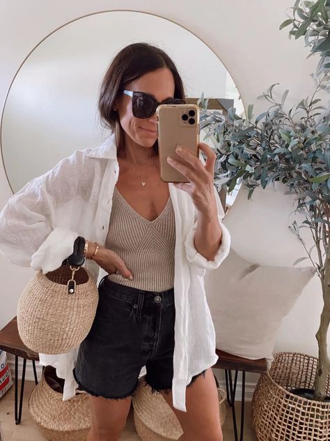 It's Tuesday, Styled Outfits, Capsule Wardrobe Pieces, Summer Holiday Outfits, Girl Lifestyle, Holiday Weekend, Summer Fashion Outfits, Mom Outfits, Mode Inspiration