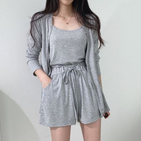 Mode Ulzzang, Pajama Fashion, Sleepwear Fashion, Cute Sleepwear, Future Wardrobe, Korean Casual Outfits, Casual Day Outfits, Quick Outfits, Easy Trendy Outfits