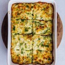 Cheesy Cabbage Casserole, Unstuffed Cabbage Casserole, Cheesy Cabbage, Cabbage Casserole Recipe, Vegetarian Casserole Recipes, Cabbage Casserole Recipes, Baked Cabbage, Vegetarian Casserole, Unstuffed Cabbage