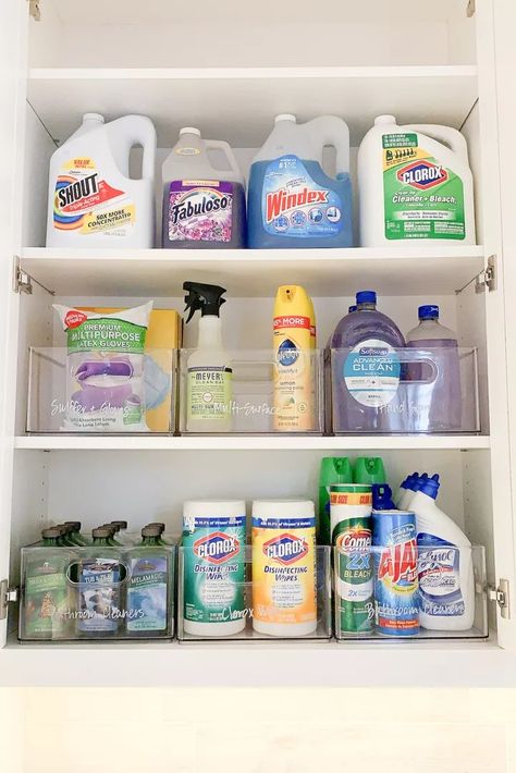 Cleaning Products Organization Storage, Storing Laundry Detergent, Laundry Room Products, Cleaning Bottles Organization, Organize Cleaning Products, Organized Cleaning Supplies, Laundry Products Organization, Cleaning Cabinet Organization, Cleaning Products Organization