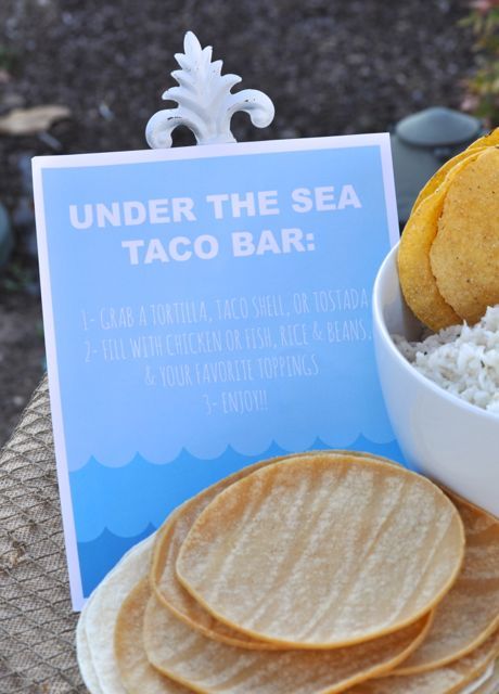 Make Life Lovely: Under the Sea Ocean Birthday Party Details_ Under the sea taco bar idea Mermaid Taco Bar, Swim Banquet, Ocean Themed Party, Ocean Baby Shower Theme, Sea Birthday Party Ideas, Birthday Party Details, Birthday Party Food Ideas, Mermaid Pool Parties, Under The Sea Birthday Party