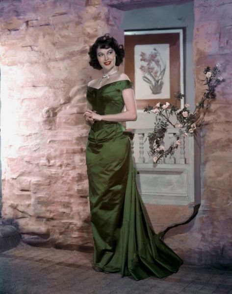 Ava Gardner Ava Gardner Photos, Ava Gardener, Glamour Vintage, Jean Harlow, Ava Gardner, Old Hollywood Glam, Rita Hayworth, Actrices Hollywood, Hollywood Fashion