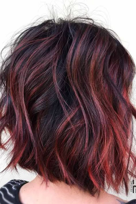 Red Highlights On Brown Hair, Red Highlights In Brown Hair, Hair Color Ideas For Brunettes Balayage, Hair Color 2017, Highlights On Brown Hair, Dark Red Hair, Red Brown Hair, Hair Color Auburn, Red Highlights