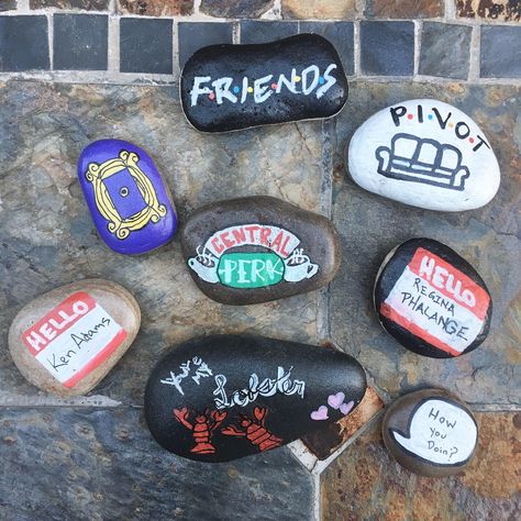 Friends the TV Show painted rocks Rock Painting Friends, Friends Crafts Tv Show, Friends Painting Tv Show, Friends Rock Painting, Friends Painted Rocks, Gator Painting, Friends The Tv Show, Painted Rock Cactus, Friend Painting