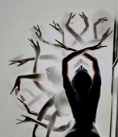 Beautiful dance photography! Such a creative idea Yoga Kunst, Expo 2015, Foto Art, Dance Photography, 인물 사진, Pics Art, Guided Meditation, White Photography, Black And White Photography