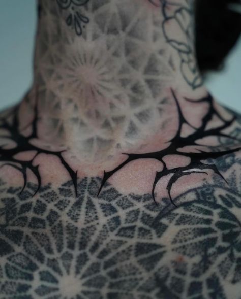 @nooirtattoo 🖤 Freehand neck and collarbone made recently by our resident artist Dominga 💥 She’s currently offering a discount on freehand pieces! Send her a DM directly or click the link in her bio to get in touch 🖊️ #tattoo #auraninetyfour #blackwork #blackworktattoo #blkttt #blackworkers #blackworkerssubmission #blacktattooart #necktattoo #collarbonetattoo #chesttattoo #tattooideas #blxckink #tattooinspiration #tttism #undergroundartist #darkart #darktattoo #gothtattoo #artesobscurae #d... Neck Collar Bone Tattoo, Blackwork Neck Tattoo, Blackwork Chest Tattoo, Touch Tattoo, Bone Tattoo, Goth Tattoo, London Tattoo, Collar Bone Tattoo, Collar Bone