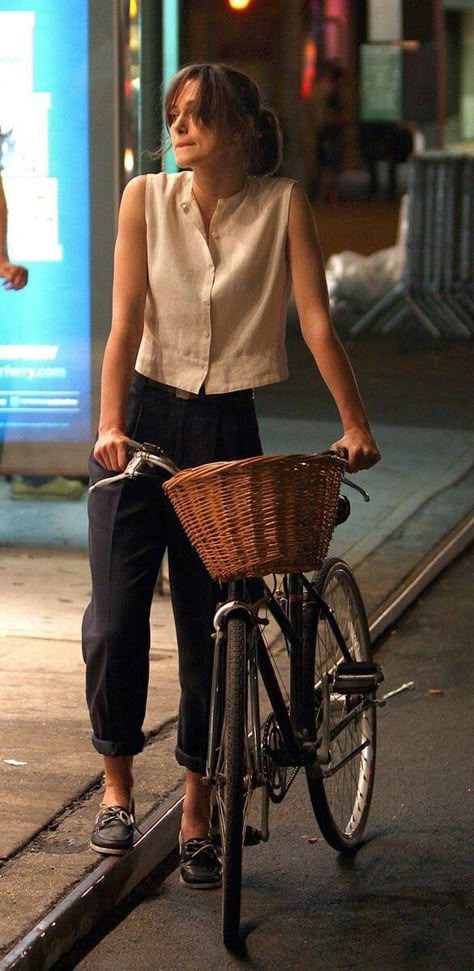 Womens Outfit, Ideas Clothes, Fotografi Vintage, Spring Clothing, Spring Clothes, Foto Tips, Blouse Style, Keira Knightley, Spring Trends