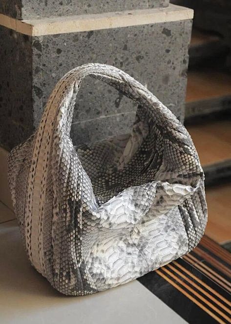 Medium Soft Hobo Classy Sport Woman Stitched Bag | Purse Genuine Python Skin | Dewi Gray Big Elegant Leather Designer Soft Bag Snake Skin Photoshoot, Cute Hipster Outfits, Snake Skin Purse, Snake Bag, Python Bags, Leaves Falling, Snake Skin Handbag, Diva Style, Fall 23