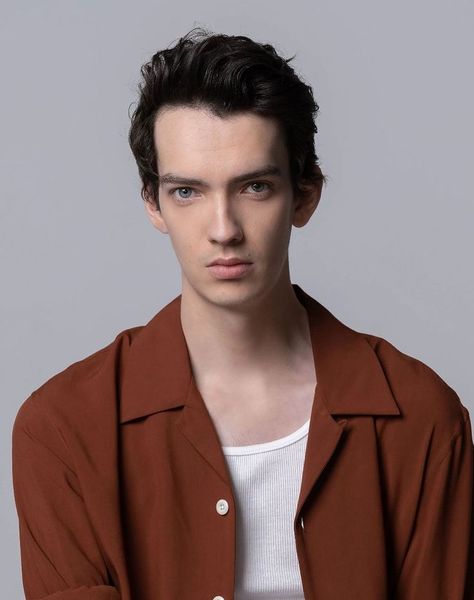 Kodi Smit-McPhee, 2022. Kodi Smit Mcphee, Dawn Of The Planet, Theatre Actor, Australian Actors, Dark Phoenix, Let Me In, Planet Of The Apes, Child Actors, I'm A Simp