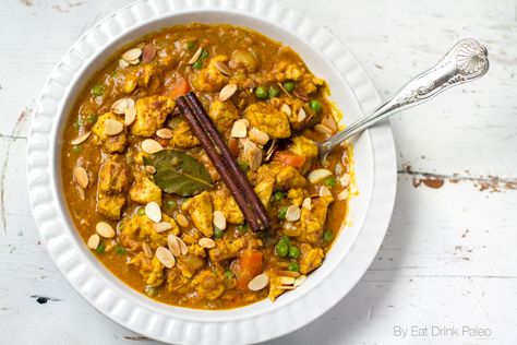 Paleo Curry Recipes, Banana Chicken, Korma Curry Recipes, Paleo Curry, Korma Curry, Banana Curry, Chicken Korma, Paleo Chicken, Paleo Dinner