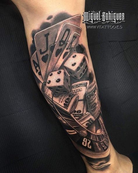 Traditional Chicano Tattoos, Poker Tattoo, Casino Tattoo, Art Chicano, Dice Tattoo, V Tattoo, Vegas Tattoo, Card Tattoo Designs, Chicano Tattoos