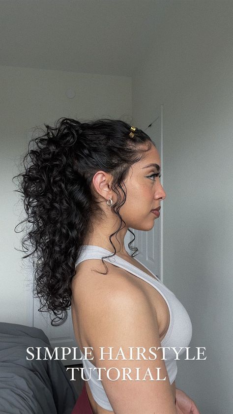 curly.hair.boo on Instagram: Simple hairstyle with a quick wet refresh at the end for voluminous curls 🖤 🖤 Part hair down the middle, and separate again into two small… Part Hair, Simple Hairstyle, Justine Skye, Voluminous Curls, Hair Down, Down Hairstyles, Hair Tutorial, Easy Hairstyles, The Middle