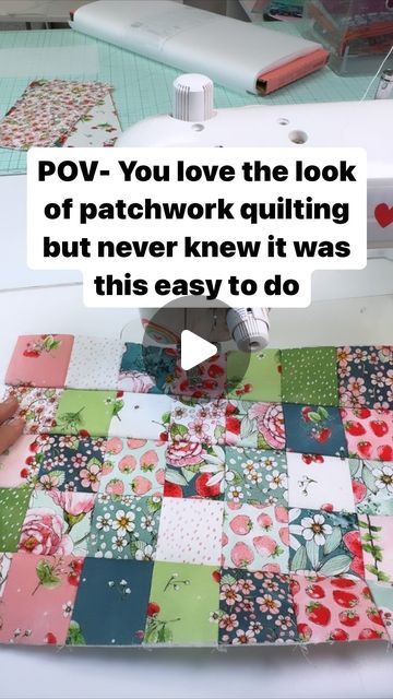 How To Sew Quilt Squares Together, Simple Squares Quilt, Sewing Squares, How To Do Patchwork, How To Make A Patchwork Quilt, 1 Hour Sewing Projects, Quilting Hacks, Row Quilt, Sashiko Embroidery