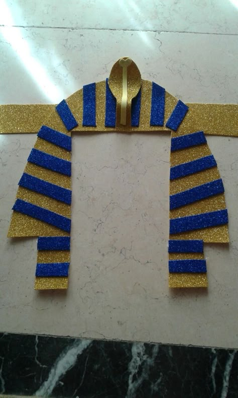 Egyptian Pharaoh Costume Diy, Diy Egypt Costume, Egypt Costume Kids, Pharaoh Costume Diy, Egypt Costume Diy, Egyptian Diy Costume, Egypt Decorations, Egypt Costume, Ancient Egypt Crafts