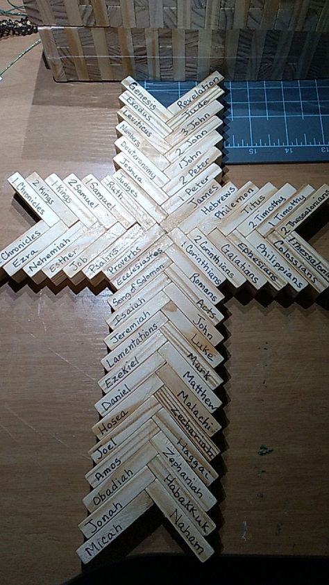 Homemade Crosses Diy, Biblical Crafts For Adults, Close Pin Cross, Dollar Tree Wooden Cross Crafts, Cute Christian Crafts, Clothespin Cross Diy, Jesus Crafts For Adults, Jenga Block Cross Diy, Church Crafts For Women