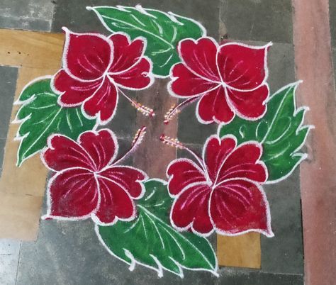 Lotus Flower Rangoli Design, Red Rangoli, Pongal Muggulu, Rangoli Painting, Colour Kolam, Colour Rangoli, Margazhi Kolam, Lotus Rangoli, Easy Rangoli Designs Videos