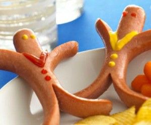 I have to give kudos for companies who push their product via edible crafting ideas. Three cheers for creativity! Find these hot dog dudes and other crafty dog ideas HERE at Gwaltney Foods [...] Kotak Bento, Kids Treat, Fun Kids Food, Food Crafts, Toddler Meals, Kids Snacks, Food Humor, Kids Lunch, Kid Friendly Meals