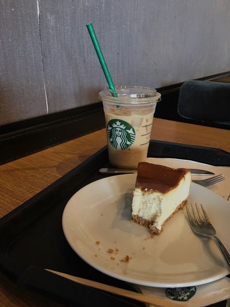 #starbucks #cheesecake Starbucks Cheesecake, Cheesecake Starbucks, Cheesecake Aesthetic, Aesthetic Starbucks, Cheesecake, Ethnic Recipes, Quick Saves, Tiramisu