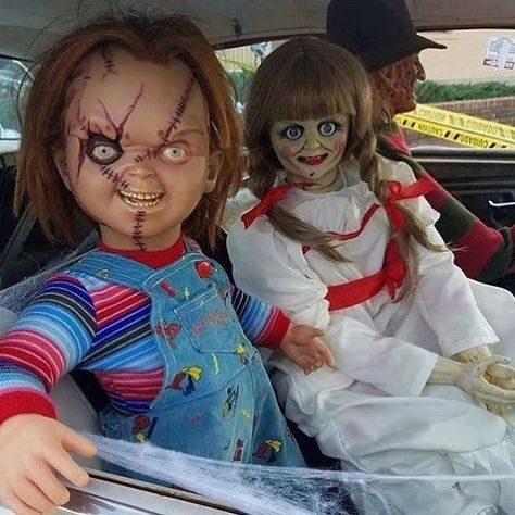 Annabelle Horror, Horror Villians, Doll Backgrounds, Monster Squad, Horror Pictures, Horror Movie Icons, Horror Movie Art, Horror Icons, Horror Movie Characters