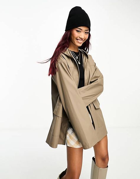 Stylish Raincoats For Women, Classy Raincoat, Rain Coat Outfits, Festival Raincoat, Cute Rain Jacket, Waterproof Trench Coat, Rain Fashion, Festival Jacket, Rain Jacket Women