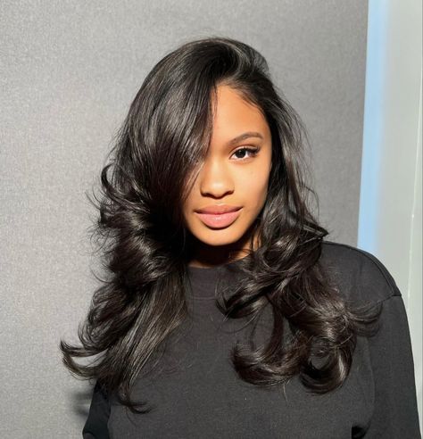 Blowout Layers, Natural Hair Blowout, Hair Blowout, Layered Curls, Hair Fair, Birthday Hair, Graduation Hairstyles, Pin Curls, Blowout Hair