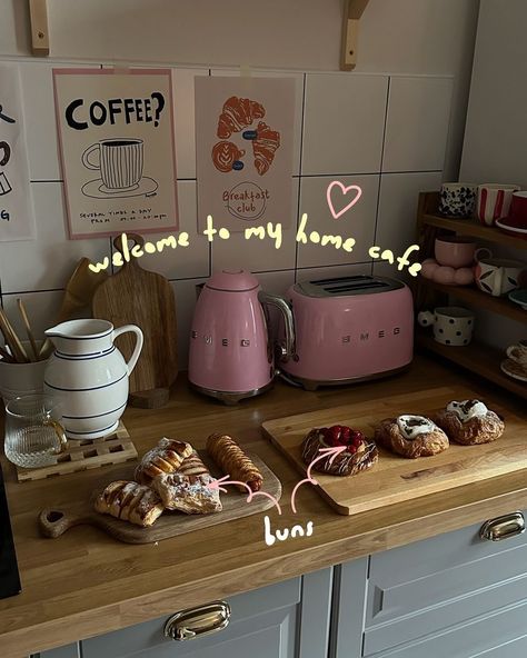 Welcome to the home cafe 🍵🥐🍳🌧️ by @jaaane13 🫶🏻 #lifestyle #aesthetic #nycapartment #thatgirllaylay Home Cafe Aesthetic, Pastel Apartment, Millionaire Homes, Apartment Loft, Cafe Aesthetic, Tumblr Rooms, New York City Apartment, Coffee Bar Home, Aesthetic Kitchen