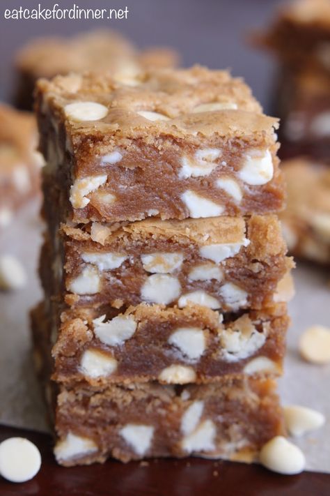 Eat Cake For Dinner: Cookie Butter Bars Cookie Butter Bars, Biscoff Recipes, Vegetarian Cookies, Biscoff Cookies, Butter Bar, Butter Bars, Dessert Candles, Butter Recipes, Cookie Butter