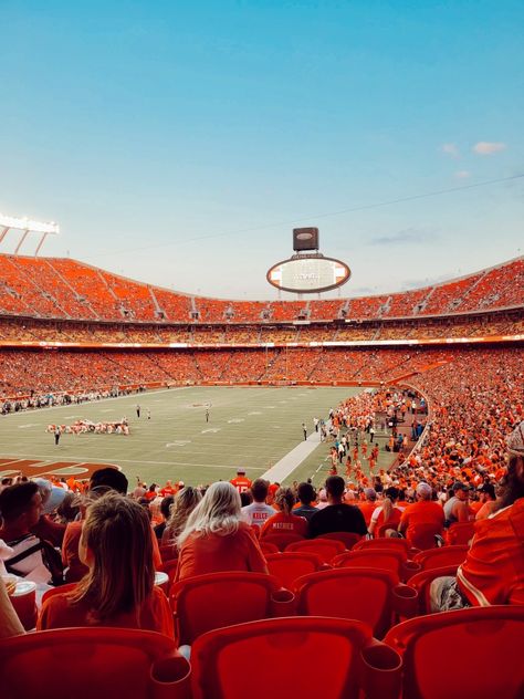 Chiefs Game Aesthetic, Kc Chiefs Aesthetic, Taylor Swift Kansas City Chiefs, Kansas City Chiefs Aesthetic, Kansas City Aesthetic, Hadley Aesthetic, Chiefs Aesthetic, Kansas Aesthetic, Kansas City Chiefs Wallpaper