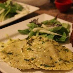 Mushroom and Spinach Ravioli with Chive Butter Sauce - Allrecipes.com Ravioli Fillings, Pasta Making Recipes, Homemade Pastas, Chive Butter, Company Recipes, Savoury Meals, Different Cheeses, Mushrooms And Spinach, Ravioli Filling