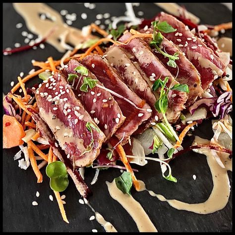 Beef Tataki, Bbq Beef, Vietnamese Cuisine, Fancy Food, Asian Cooking, Daily Meals, Delicious Salads, Asian Recipes, Beef Recipes