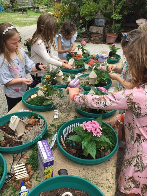 Wedding Activity, Fairy Garden Birthday Party, Fairy Garden Party, Bracelet Craft, Garden Party Birthday, Earth Day Activities, Garden Birthday, Fairy Birthday, Fairy Parties