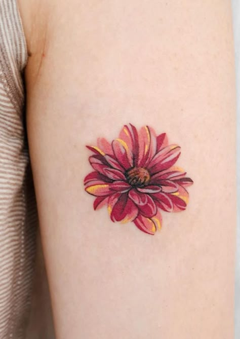 Red Flower Tattoo, Tattoo Design Ideas For Women, Dogwood Flower Tattoos, Tatuaje Studio Ghibli, Red Flower Tattoos, Dahlia Tattoo, Dandelion Tattoo Design, Daisy Tattoo Designs, Best Cover Up Tattoos