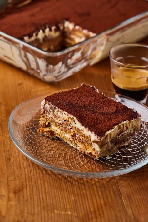 Classic Tiramisu Recipe, Condensed Milk Cookies, Tiramisu Cake, Tiramisu Recipe, Cheese Serving, Italian Desserts, Cookie Desserts, Cookies And Cream, No Bake Desserts