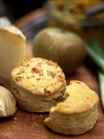 Savoury scones | Cheese recipes | Jamie Oliver Recipes Scones Cheese, Ploughman's Lunch, Savory Scones Recipe, Savoury Scones, Ploughmans Lunch, Savoury Muffins, Cheese Scones, Afternoon Tea Recipes, Beautiful Breakfast