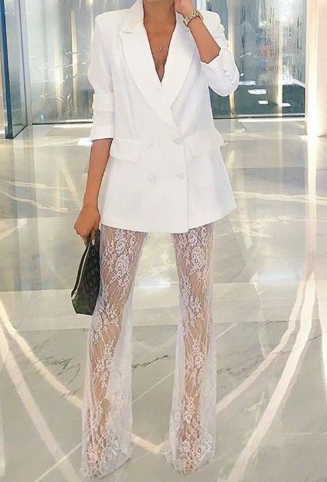 Lace Pant Suit Wedding, Royal Formal Outfit, Brunch Outfit Bride, Fashion Outfits 2024 Trends Summer, Cute All White Outfits, White Lace Pants Outfit, Bride Pants Outfit, Lace Pants Outfit, Summer Evening Wear