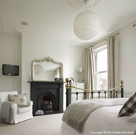 The best thing about winter? Sitting in front of a roaring fire. These 21 amazing fireplace design ideas will make you feel downright cozy! Victorian Bedroom Fireplace, Design Camino, Georgian Interiors, Victorian Bedroom, Victorian Townhouse, Victorian Fireplace, Comfy Bedroom, Edwardian House, Bedroom Fireplace