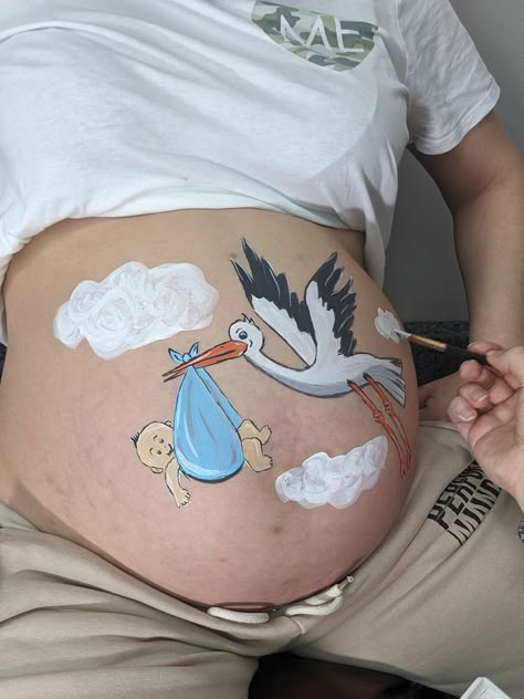 Baby Bump Painting Ideas, Belly Painting Pregnant, Pregnant Painting, Pregnancy Belly Painting, Pregnant Art, Bump Painting, Pregnant Belly Painting, Bump Pics, Belly Paint