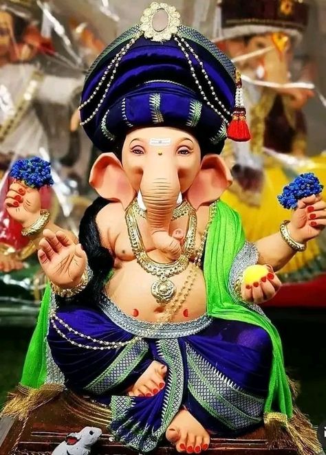 Ganesh Pictures, Gannu Bappa, Ganpati Background, Lord Krishna Birthday, Ganpati Photo, Baby Neck Float, Ganpati Murti, Ganpati Picture, Clay Ganesha