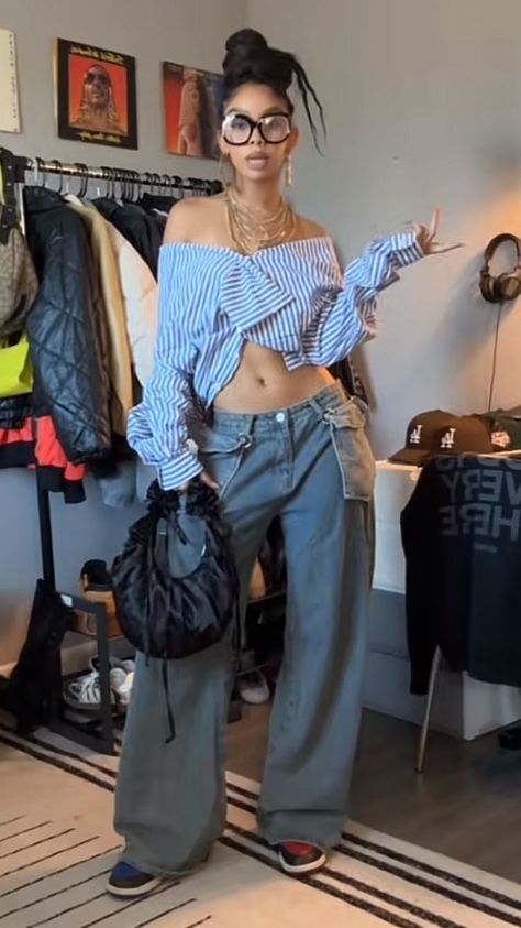 Lil Yachty Concert Outfit, R&b Outfit Ideas, R B Aesthetic Outfit, Girly Streetwear Fashion, Different Aesthetics Fashion, Girly Streetwear Outfits, Rnb Style, Italian Outfits Women, Girly Streetwear