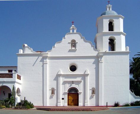 7. Mission San Luis Rey de Francia -- Oceanside Mission San Luis Rey, California Missions Project, Spanish Mission, Mission Projects, Oceanside California, California Missions, Hotel Del Coronado, San Diego Travel, Revival Architecture