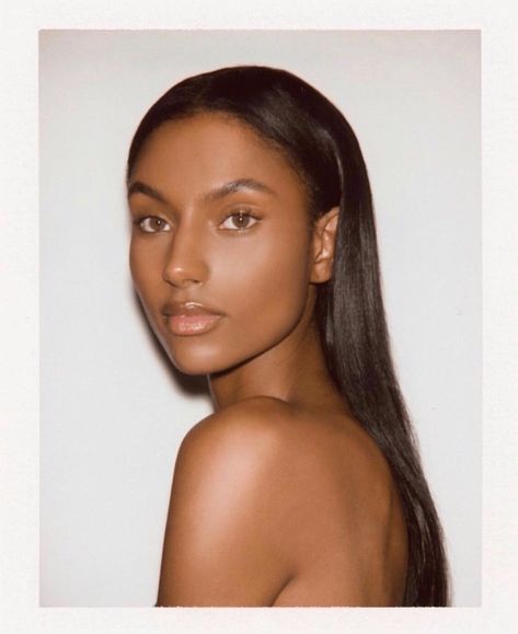 Mekap Mata, Smink Inspiration, Photoshoot Makeup, Beauty Shoot, No Makeup, Dark Skin Makeup, Makeup For Black Women, Natural Makeup Looks, Girls Makeup