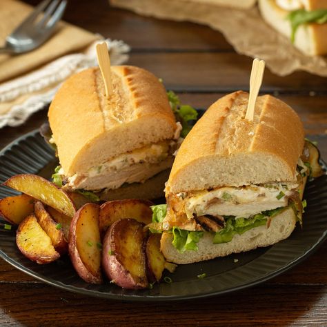 Switch up your lunch routine with a grilled chicken and artichoke dip sandwich. A warm and toasty meal that will satisfy your sandwich cravings. Chicken And Artichoke, Sandwich Ideas, Chicken Sandwich Recipes, Asiago Cheese, Inspiration Painting, Artichoke Dip, Asiago, Cheese Sandwich, Sandwich Recipe