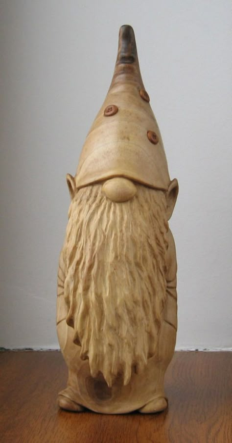 Creative Wood Whittling Projects and Ideas3 Wood Carving Patterns For Beginners, Sculpture Dremel, Art Sculpture En Bois, Whittling Patterns, Whittling Projects, Wood Carving Faces, Dremel Carving, Simple Wood Carving, Wood Carving For Beginners