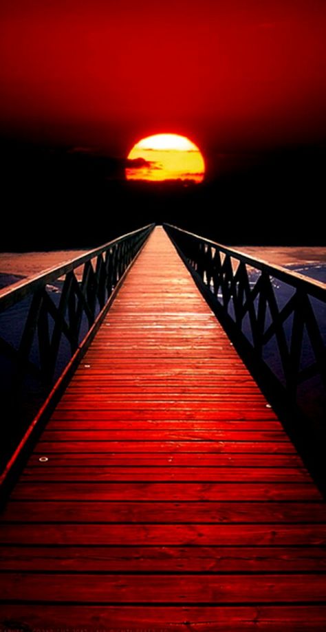 Sunset Bridge Charcoal Drawings, Amazing Sunsets, Beautiful Sunrise, Red Sky, Alam Yang Indah, Sunset Beach, Beautiful Sky, Beautiful Sunset, Beautiful Photography