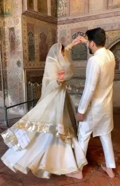 Pakistani Couple Aesthetic, Pakistani Couple, Desi Love, Wedding Planning Decor, Muslim Couple Photography, Cute Muslim Couples, Couple Picture Poses, Love Couple Photo, Cute Couple Poses