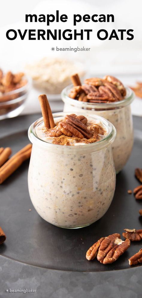 Sweet maple, warm cinnamon and crunchy pecans come together in the best Maple Pecan Overnight Oats! Perfectly sweet and wonderfully spiced overnight oatmeal. | Recipe at beamingbaker.com Pecan Overnight Oats, Vanilla Overnight Oats, Oatmeal Flavors, Overnight Oats Recipes, Oat Recipes Healthy, Overnight Oats Recipe Healthy, Cranberry Almond, Homemade Almond Milk, Oatmeal Bowls