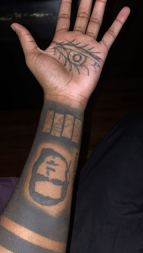 Zillakami Tattoo Ideas, Zillakami Sosmula, Hand Tattoo Images, Hand Tatto, City Morgue, Palm Tattoos, Aries Tattoo, Tattoo For Son, Home Tattoo